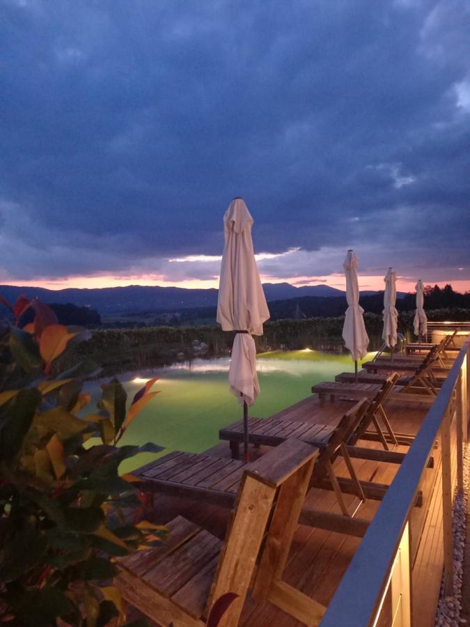 Glamping Maleric With Natural Pool Dragatuš Buitenkant foto