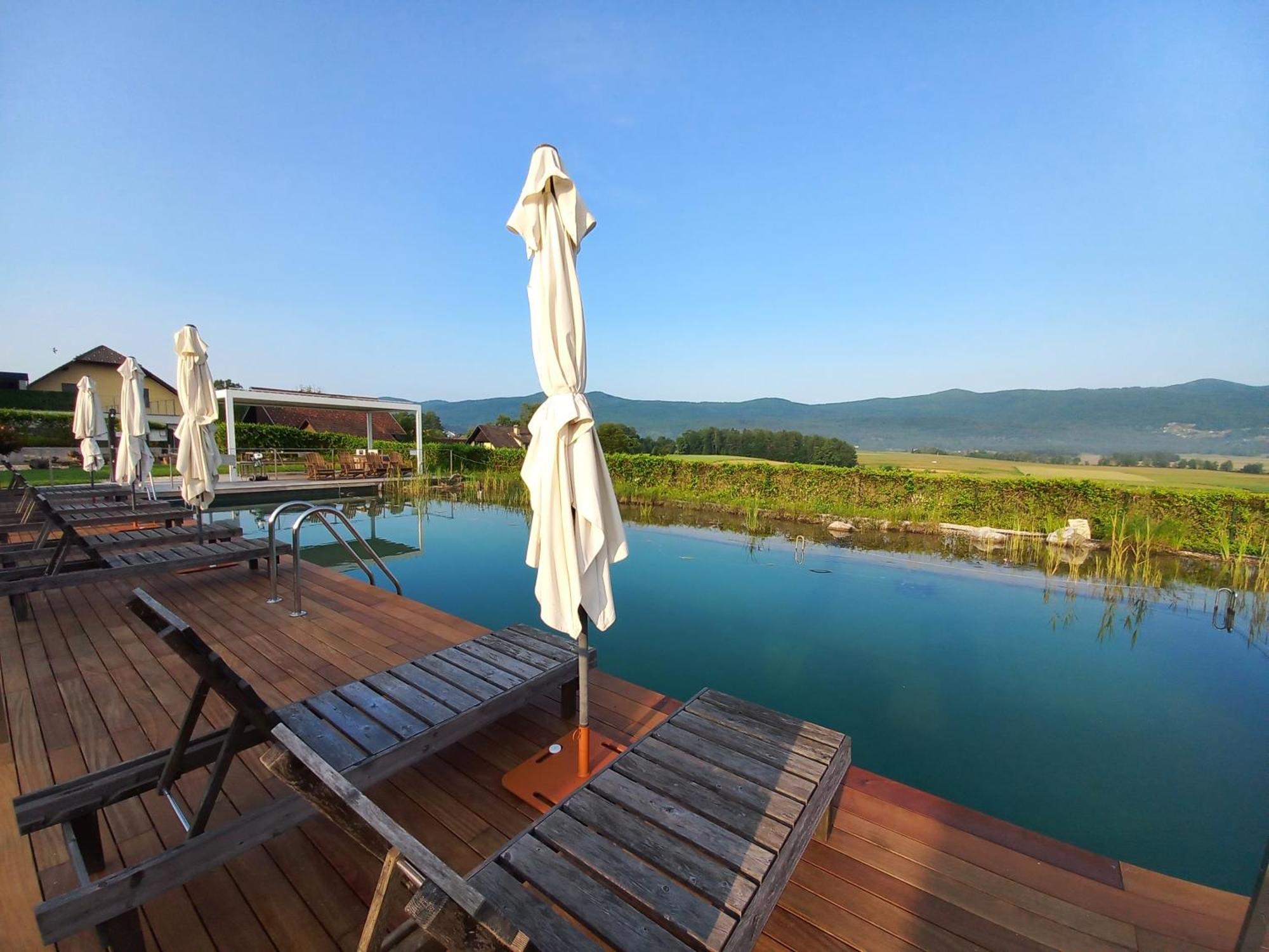 Glamping Maleric With Natural Pool Dragatuš Kamer foto