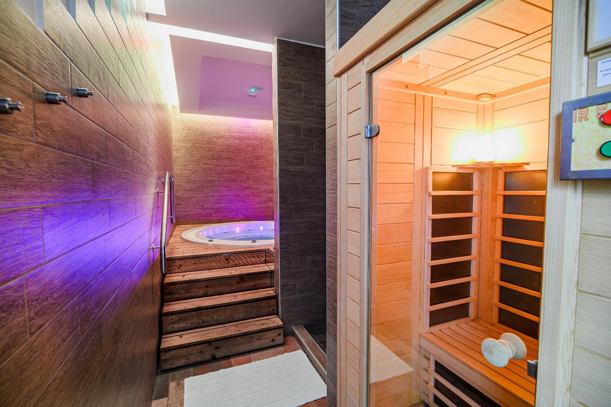 Glamping Maleric With Natural Pool Dragatuš Buitenkant foto